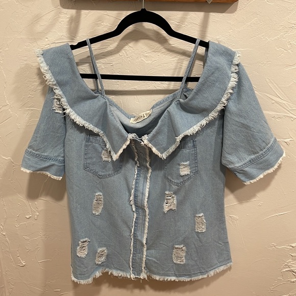 Off the shoulders torn lightweight denim button up shirt size large. - Picture 2 of 6